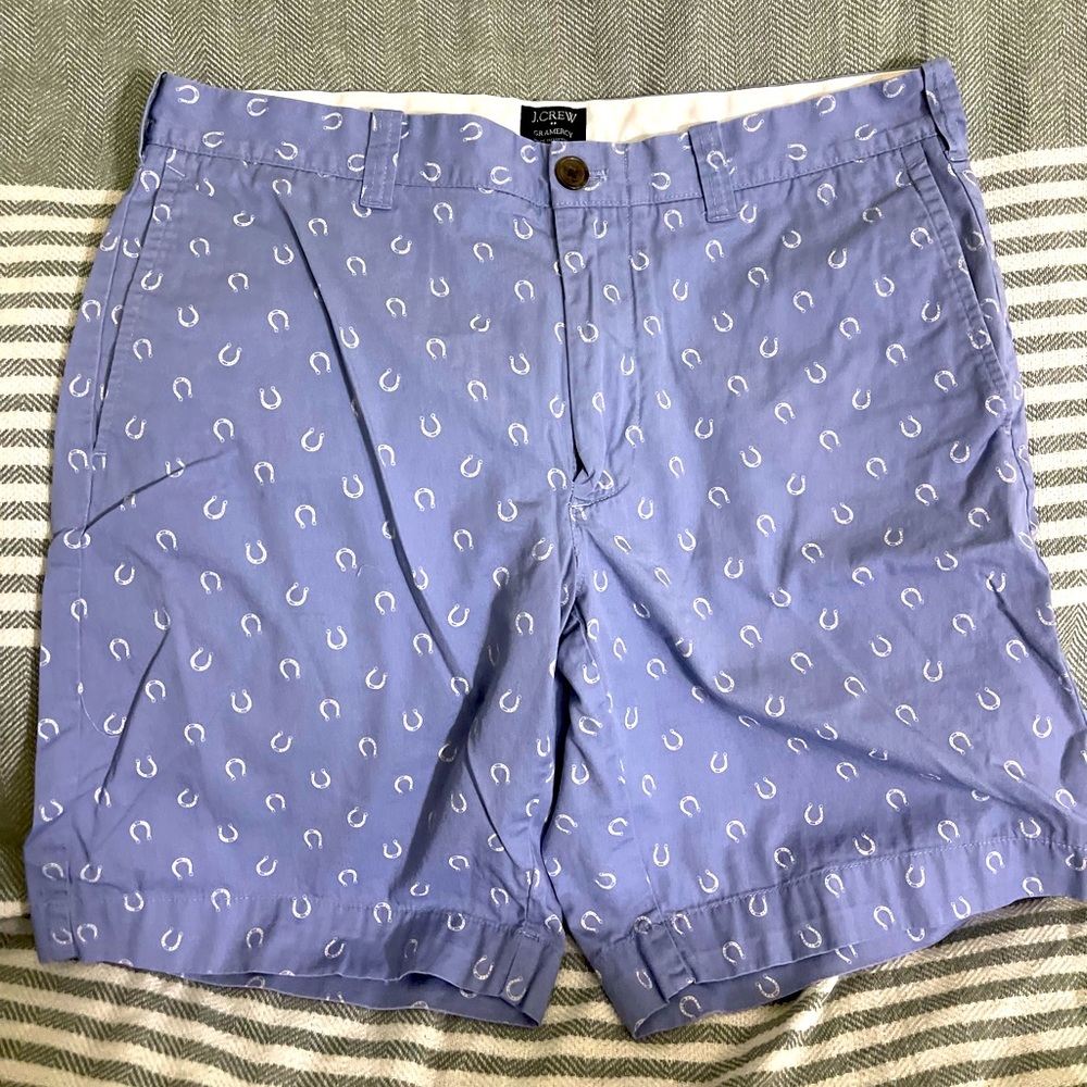 J. Crew Men’s Gramercy Blue Horse shoe‎ print W33 - 8” inseam Shorts
